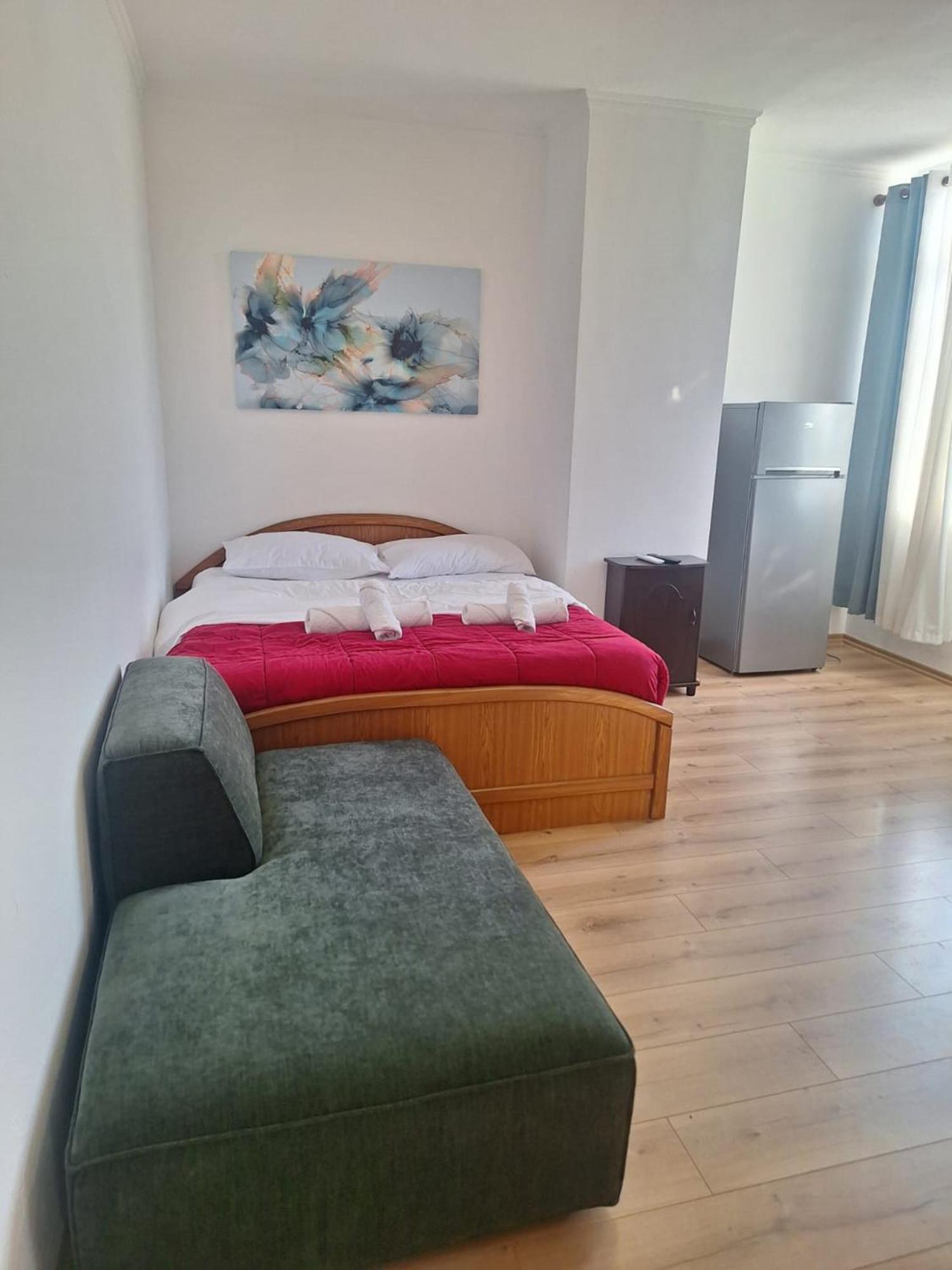 Albania Apartment Comfort Near Tirana City Center Eksteriør billede