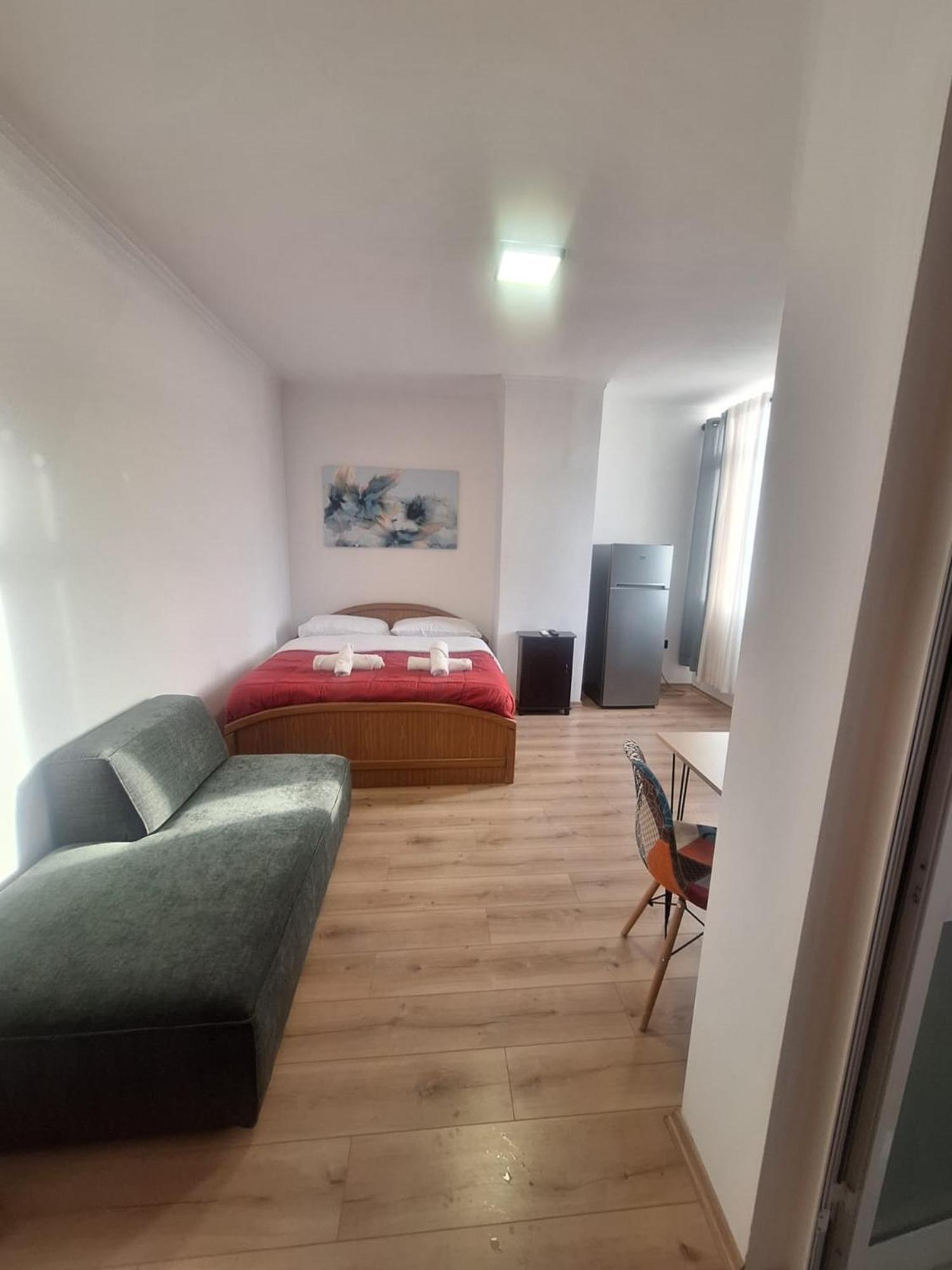 Albania Apartment Comfort Near Tirana City Center Eksteriør billede