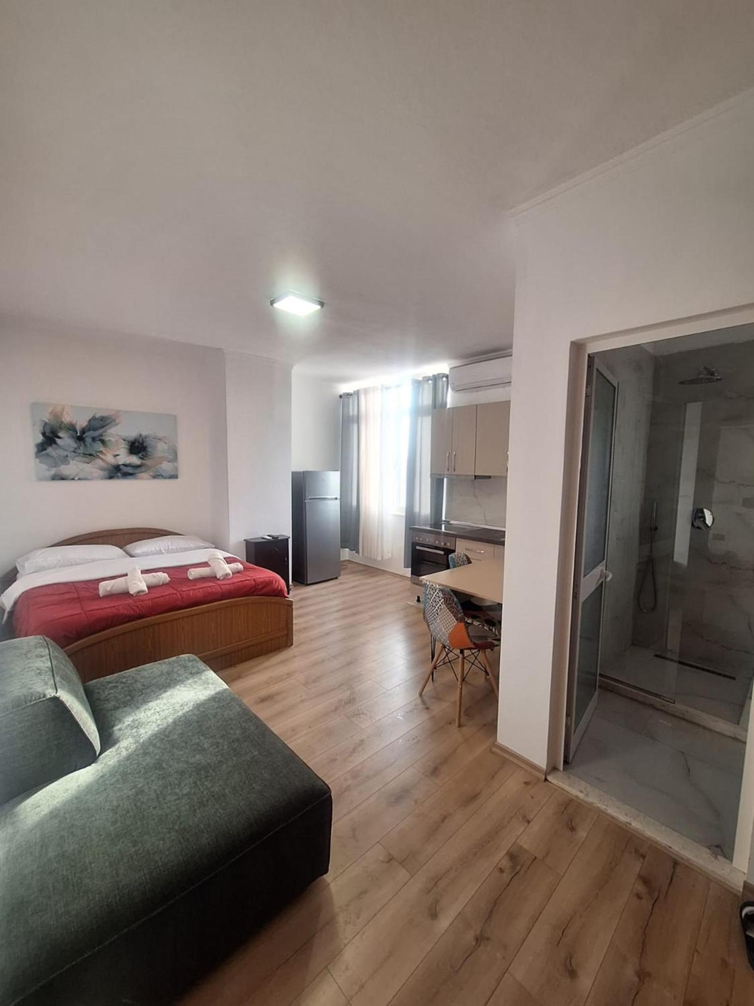 Albania Apartment Comfort Near Tirana City Center Eksteriør billede