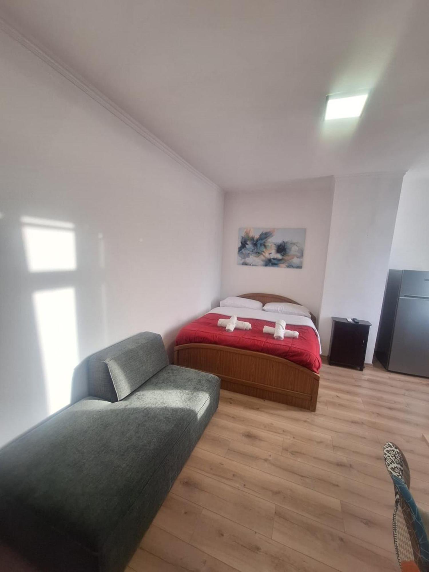 Albania Apartment Comfort Near Tirana City Center Eksteriør billede